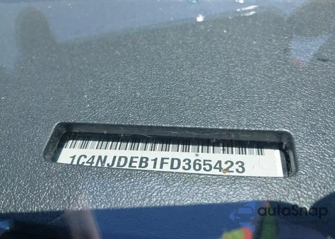 2015 Jeep Compass Latitude из США, поврежденный, VIN 1C4NJDEB1FD365423